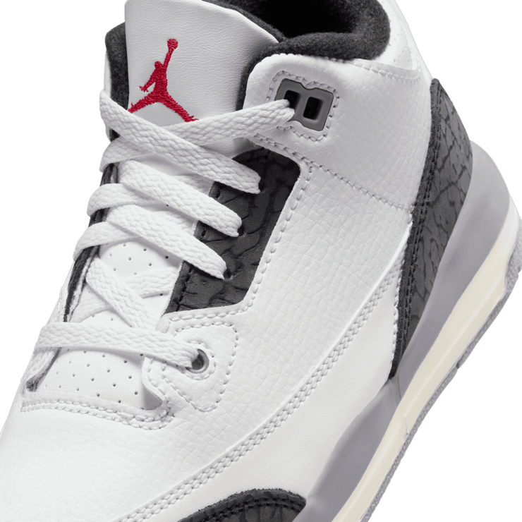 Air Jordan 3 Retro Cement Grey (PS) Angle 4