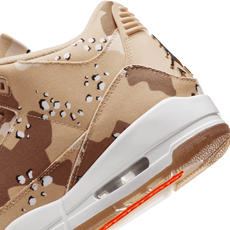 Air Jordan 3 Retro TEX WNBA Camo (W) Angle 5
