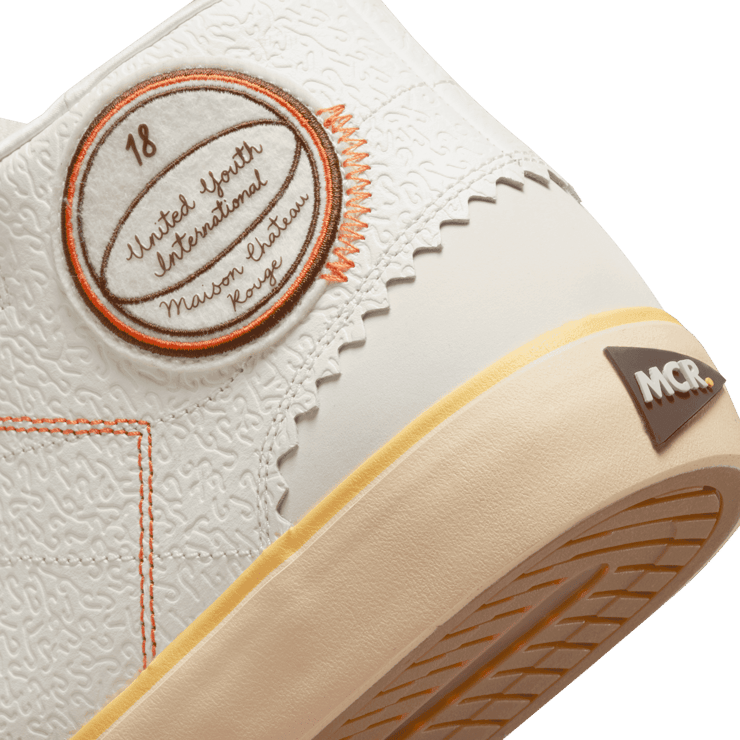 Jordan Series Mid Maison Chateau Rouge Sail Angle 1