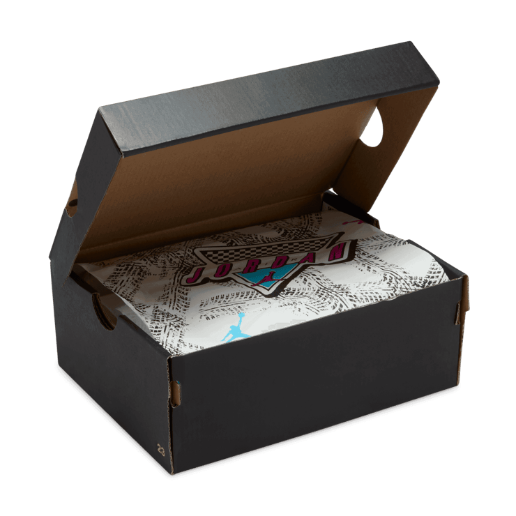 Air Jordan 3 Retro SE Moto (PS) Angle 6