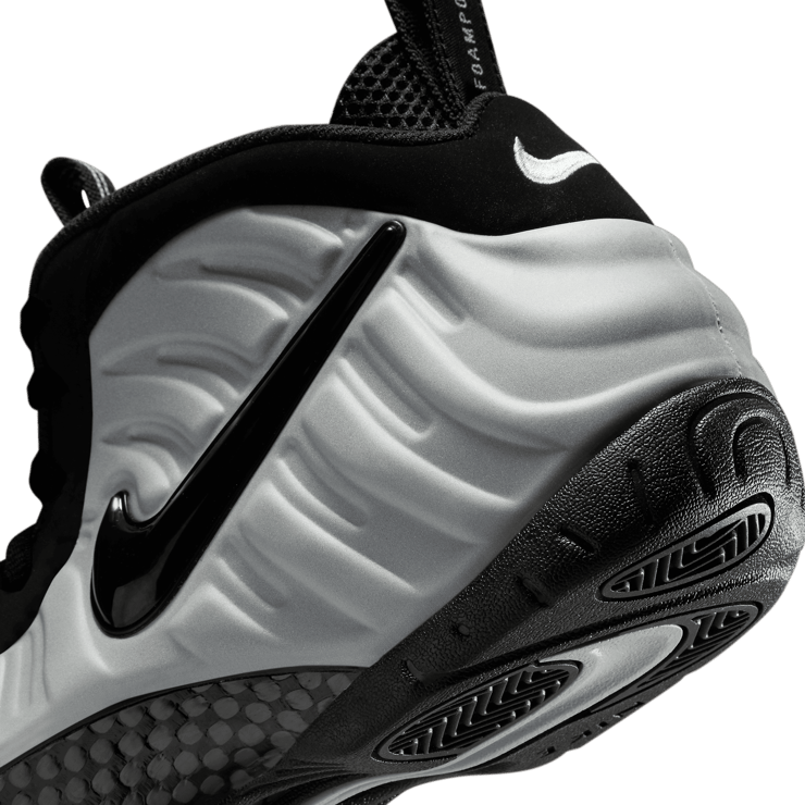 Nike Air Foamposite Pro Wolf Grey Angle 6