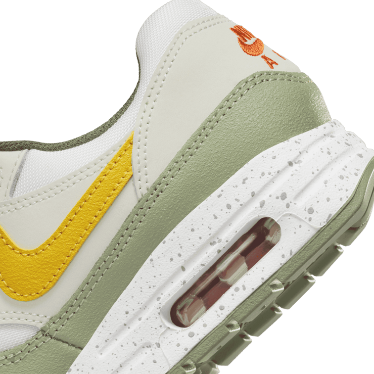 Nike Air Max 1 Ready, Play (GS) Angle 5