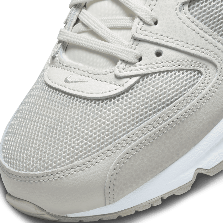 Nike Air Max Command (W) Angle 4
