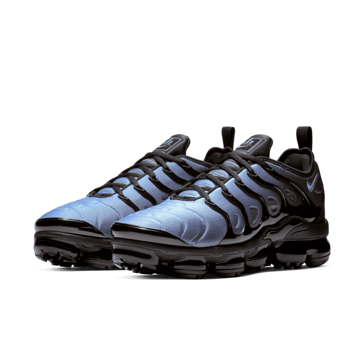 Nike Air VaporMax Plus 'Aluminum' Angle 2