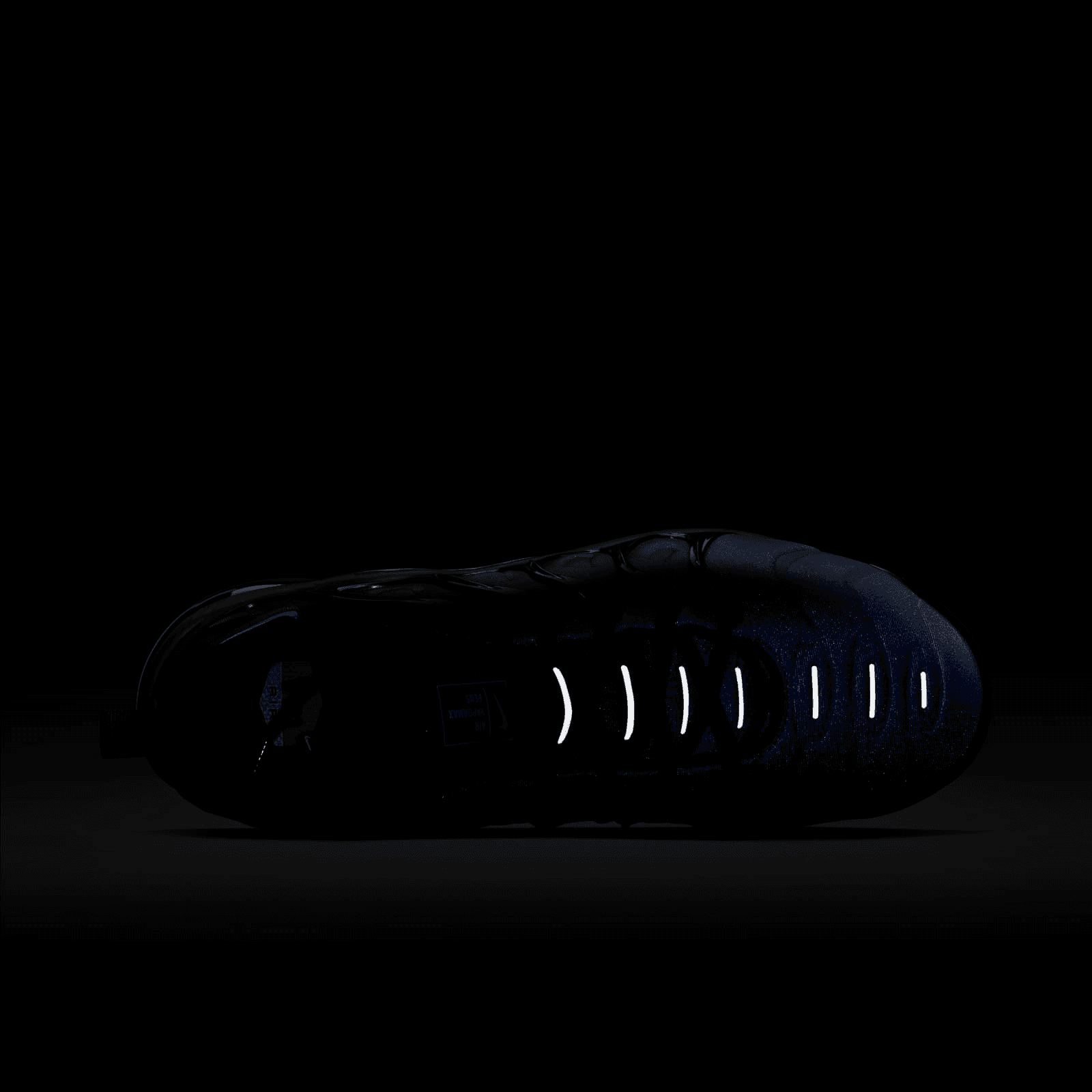 vapormax plus reflective