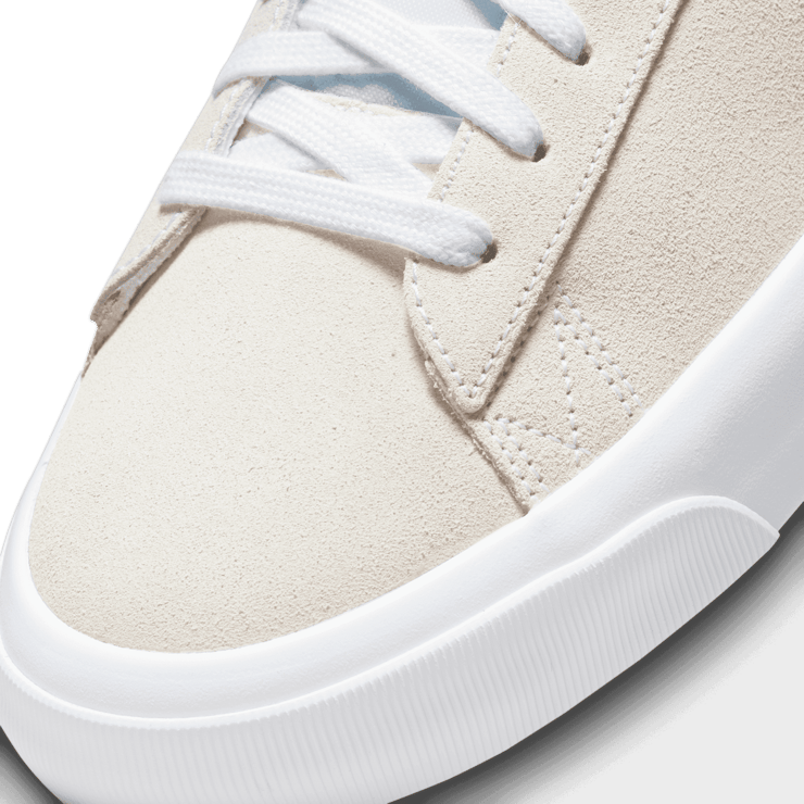 Nike SB Zoom Blazer Low Pro GT SB 'White Fir' Angle 4