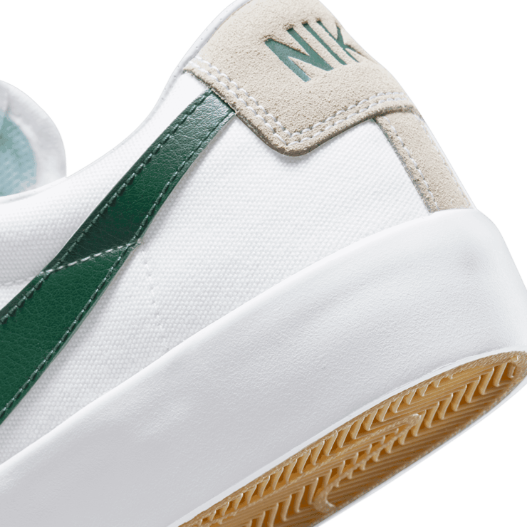 Nike SB Zoom Blazer Low Pro GT SB 'White Fir' Angle 5