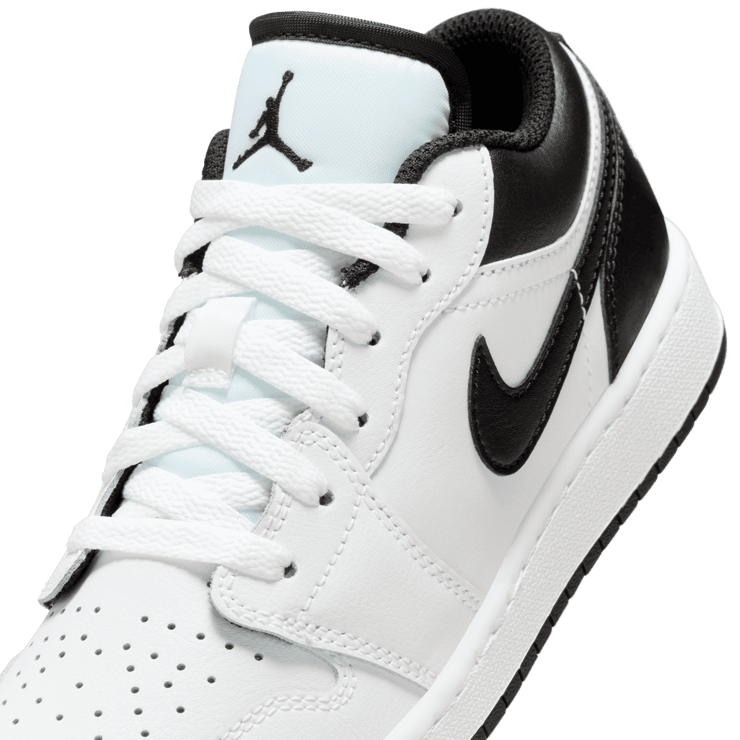 Air Jordan 1 Low White Black (GS) Angle 4