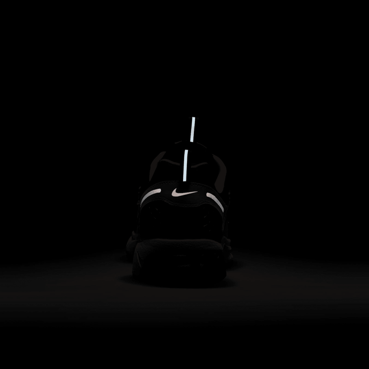 Nike Zoom Vomero 5 Blue Gaze Total Orange (W) Angle 7