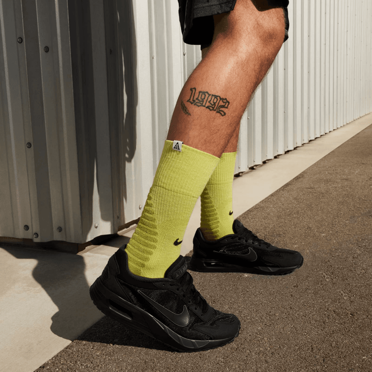 Nike Air Max Solo Angle 0