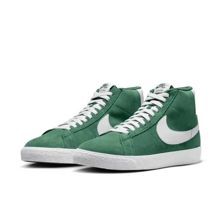 Nike SB Zoom Blazer Mid Skate Angle 2