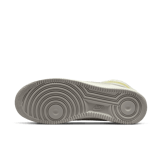 Nike Air Force 1 High LV8 Sail Medium Grey Angle 0
