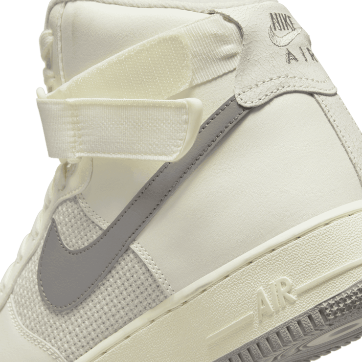 Nike Air Force 1 High LV8 Sail Medium Grey Angle 6