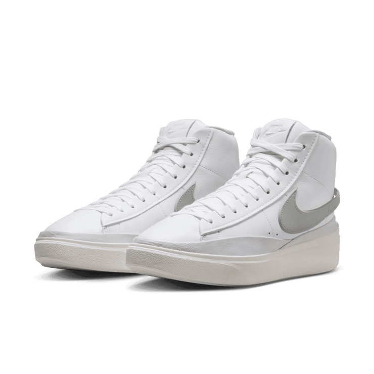 Nike Blazer Phantom Mid Angle 2