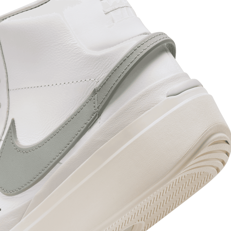 Nike Blazer Phantom Mid Angle 5