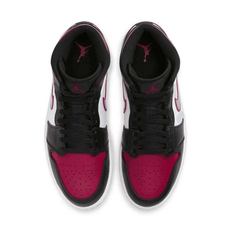 Jordan 1 Mid Bred Toe Angle 1