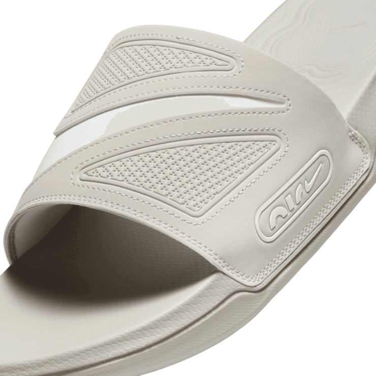 Nike Air Max Cirro Slides Angle 3