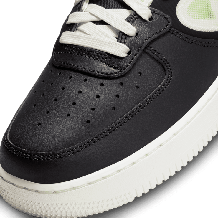 Nike Air Force 1 Mid React Black Ghost Green Angle 4