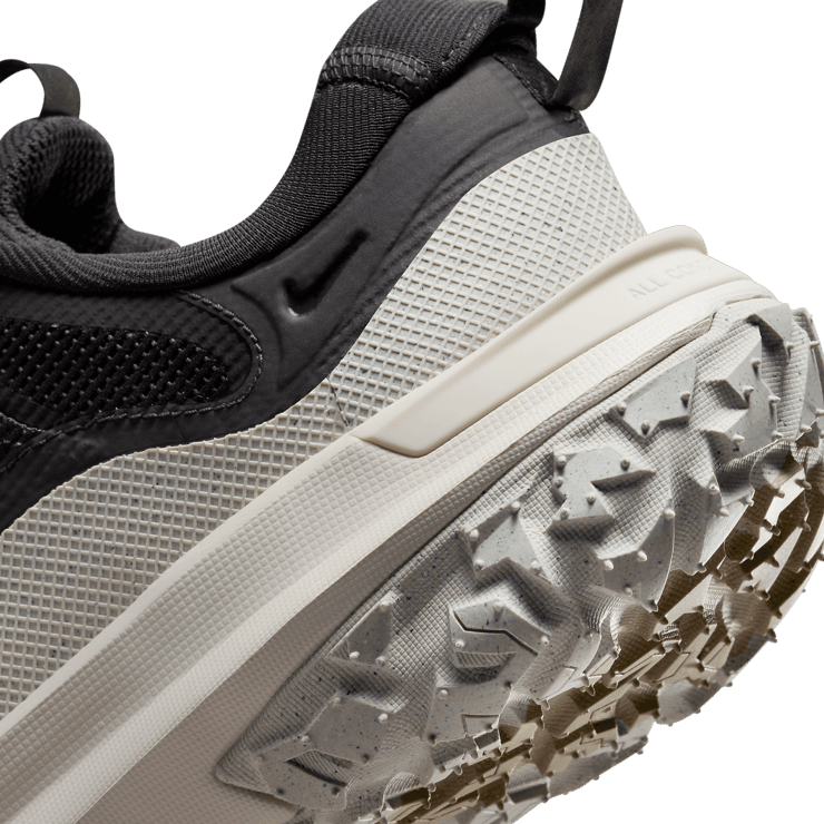 Nike ACG Mountain Fly 2 Low GTX Dark Smoke Grey Light Orewood Brown Angle 5