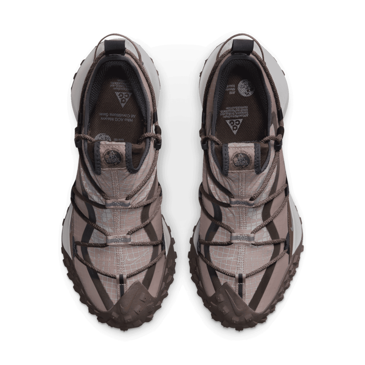 Nike ACG Mountain Fly Low Ironstone Angle 1