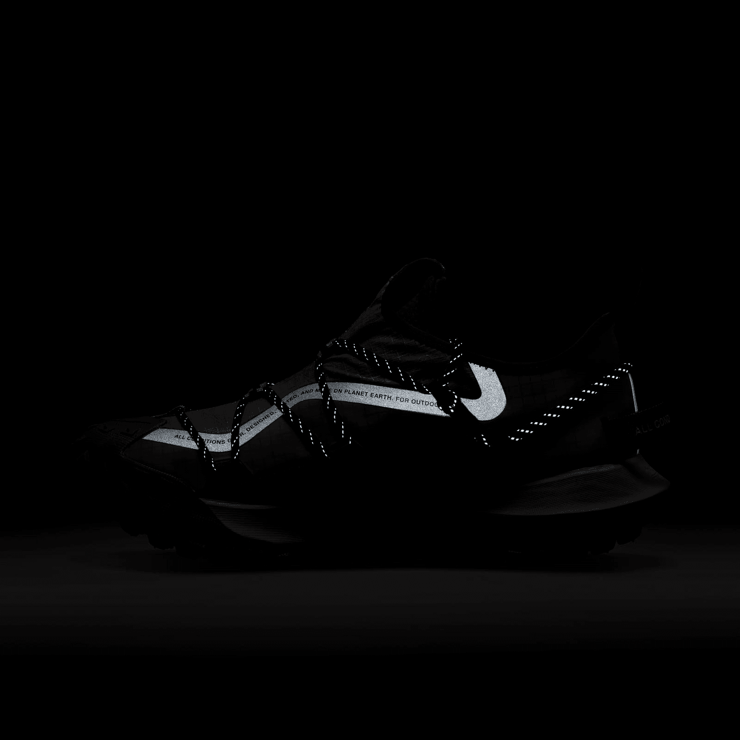Nike ACG Mountain Fly Low Ironstone Angle 9