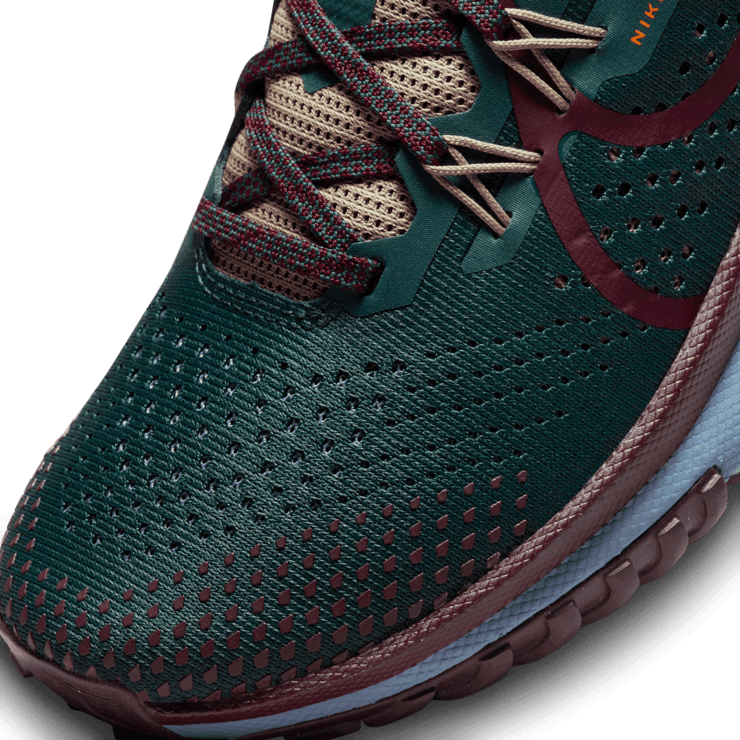 Nike React Pegasus Trail 4 'Deep Jungle Night Maroon' (W) Angle 4