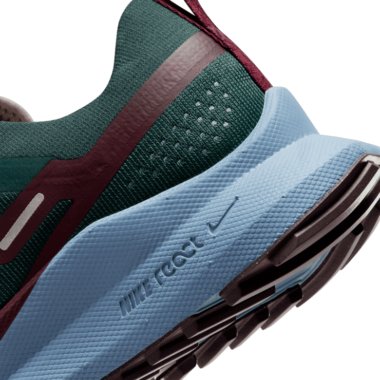 Nike React Pegasus Trail 4 'Deep Jungle Night Maroon' (W) Angle 5