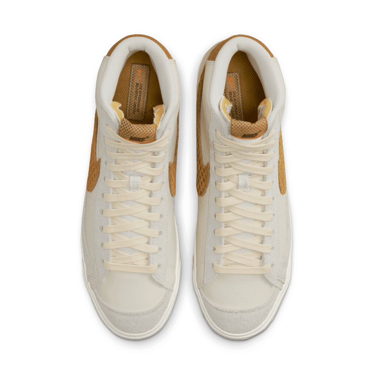 Nike Blazer Mid '77 Waffle Angle 1