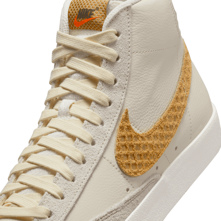 Nike Blazer Mid '77 Waffle Angle 4