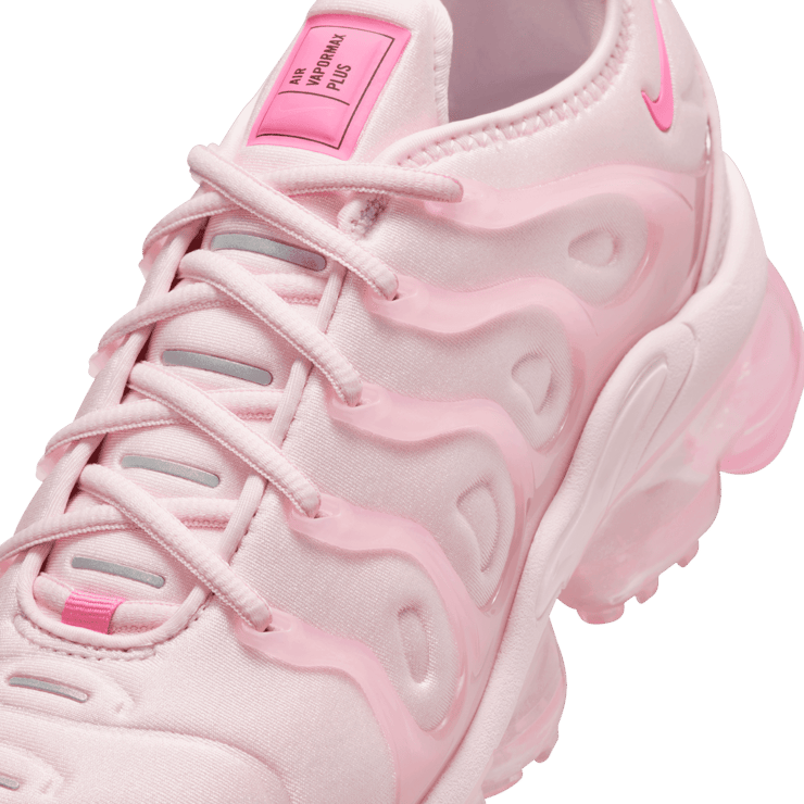 Nike Air VaporMax Plus Pink Foam (W) Angle 4