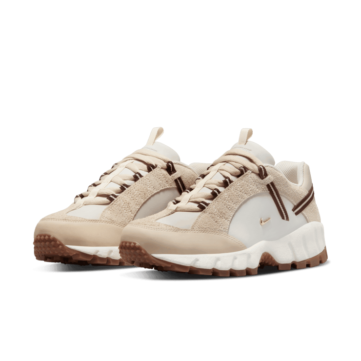 Nike Air Humara LX Jacquemus Beige (W) Angle 2