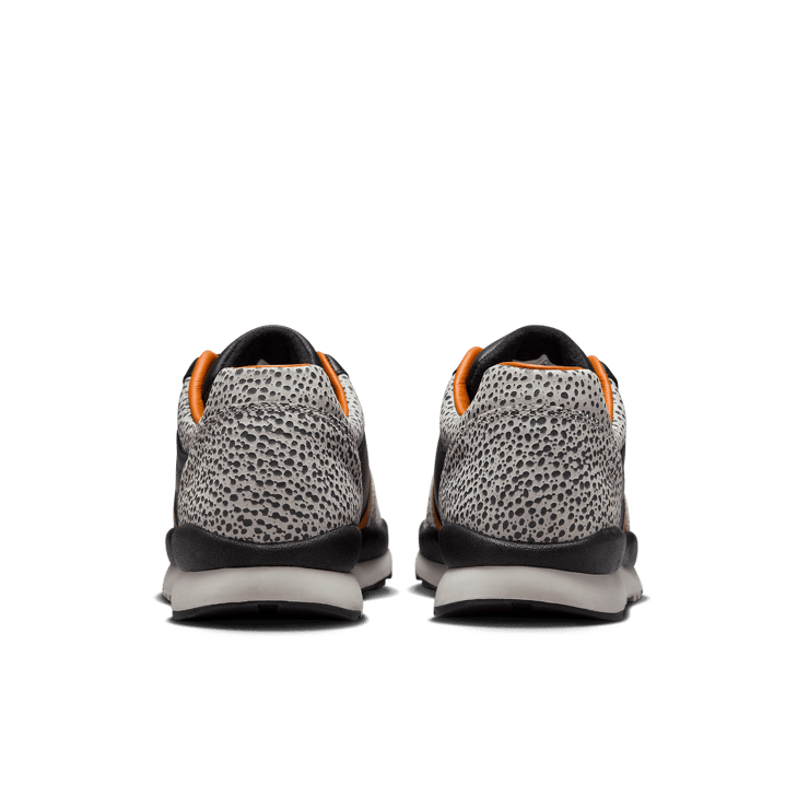 Nike Air Safari OG Angle 3