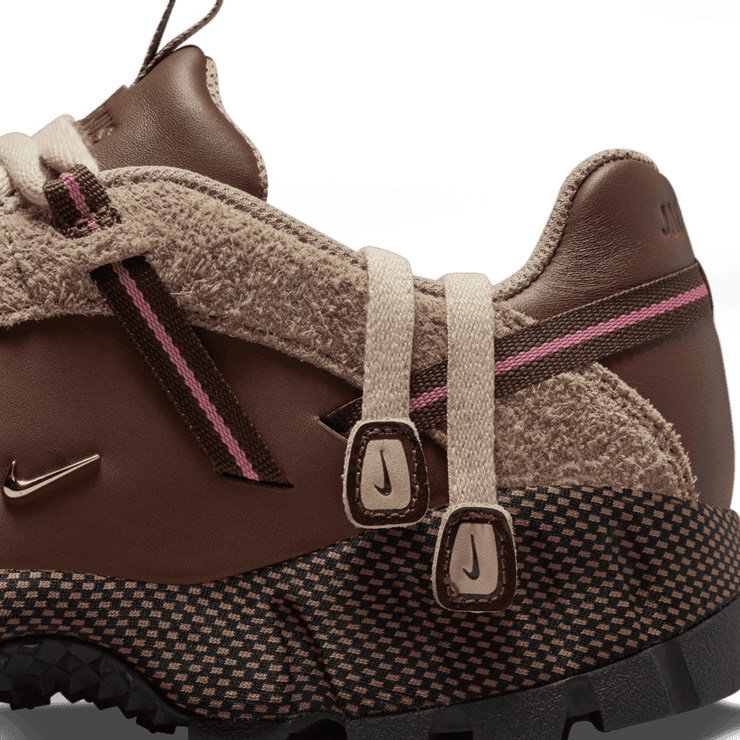 Nike Air Humara LX Jacquemus Brown (W) Angle 8