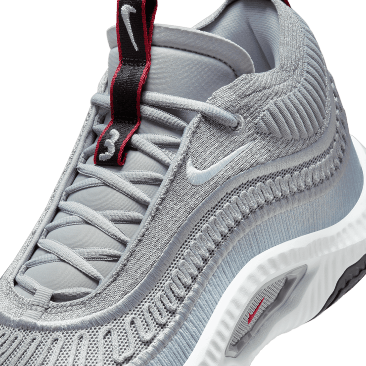 Nike Cosmic Unity 3 Silver Bullet Angle 4