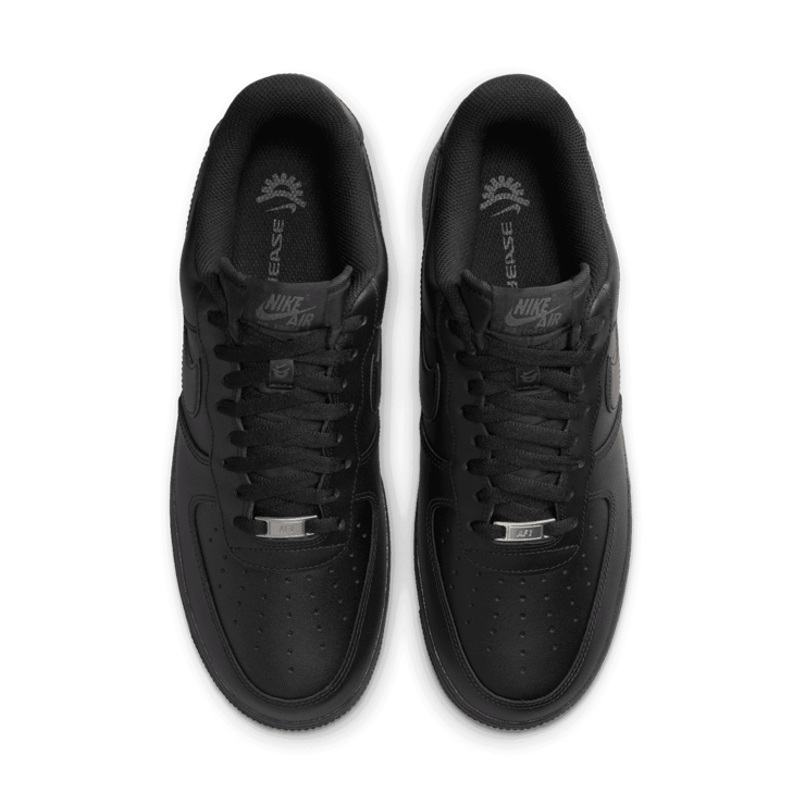 Nike Air Force 1 FlyEase 'Triple Black' Angle 1