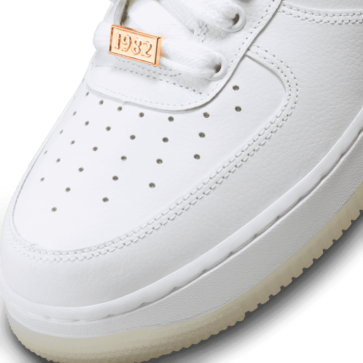 Nike Air Force 1 Low Premium Bronx Origins Angle 4