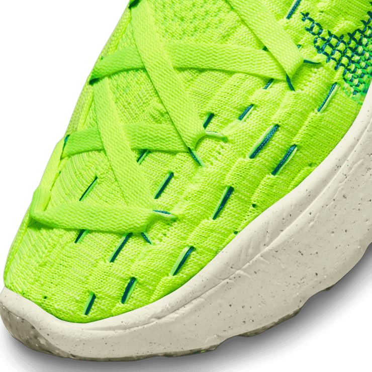 Nike Space Hippie 04 Refresh Volt (W) Angle 4