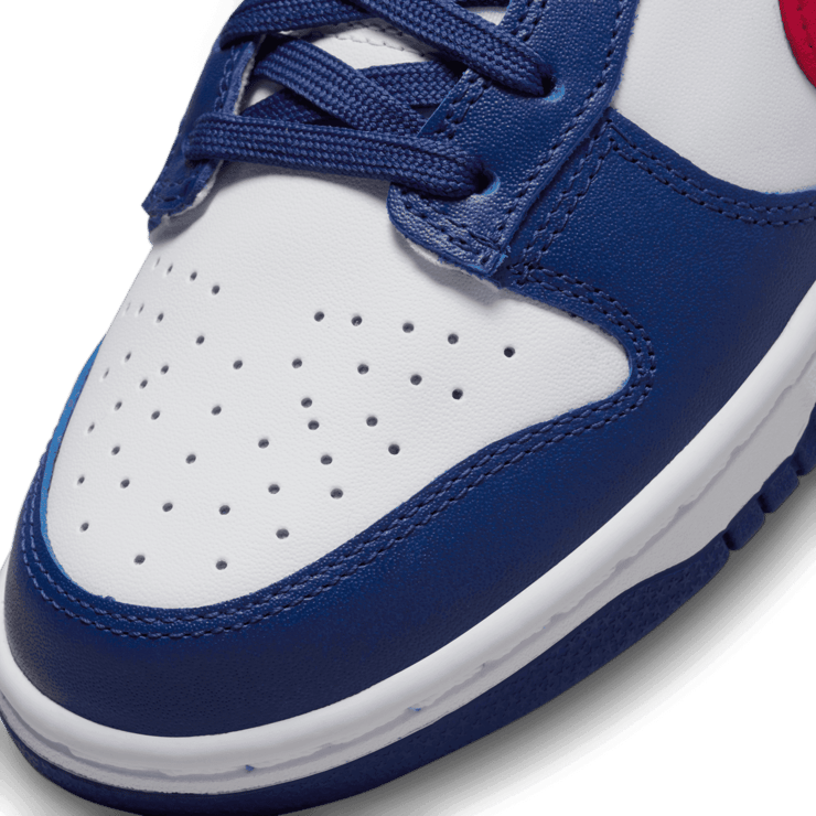 Nike Dunk Low USA (W) Angle 4