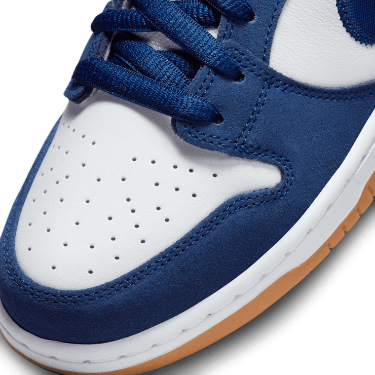 Nike SB Dunk Low Los Angeles Dodgers Angle 4