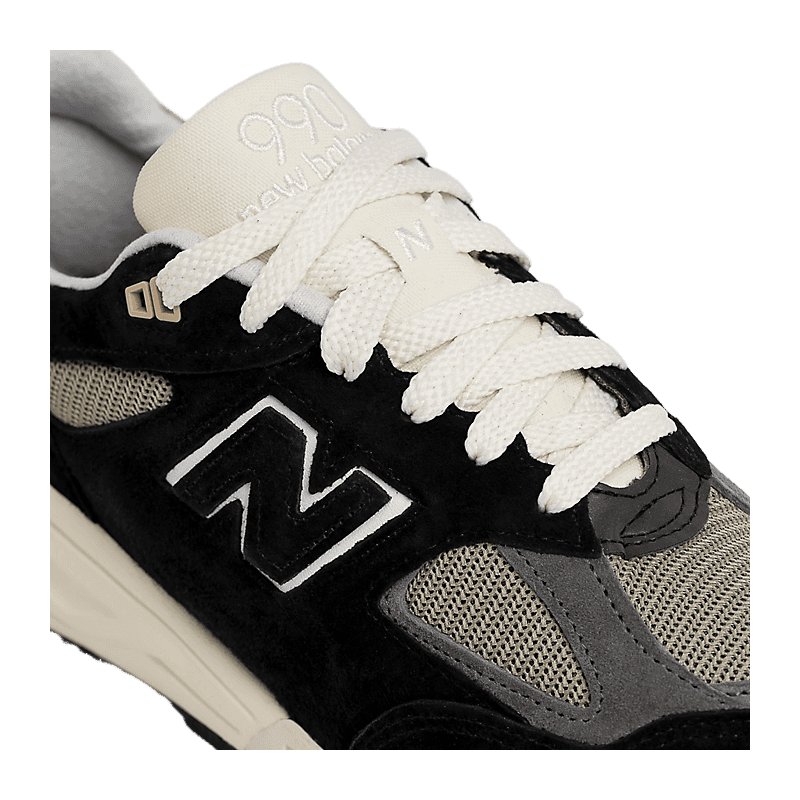 New balance M990TE2