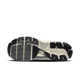 Nike Zoom Vomero 5 Platinum Tint Angle 0