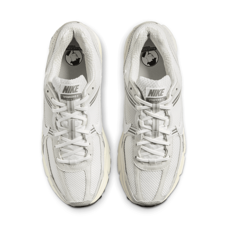 Nike Zoom Vomero 5 Platinum Tint Angle 1