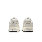 Nike Zoom Vomero 5 Platinum Tint Angle 3