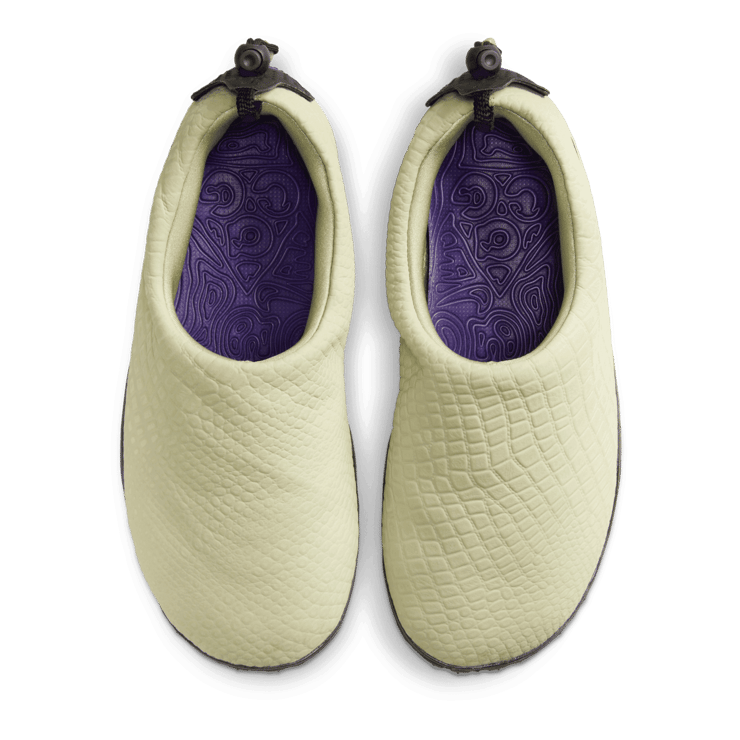 Nike ACG Moc Premium Olive Aura Angle 1