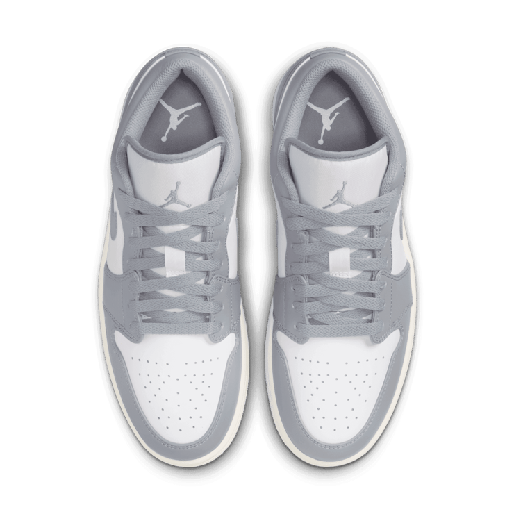 Jordan 1 Low Vintage Stealth Grey Angle 1
