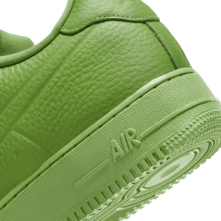 Nike Air Force 1 '07 Pro-Tech Angle 5