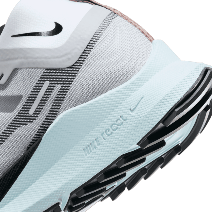 Nike React Pegasus Trail 4 GORE-TEX 'Light Smoke Glacier Blue' (W) Angle 5