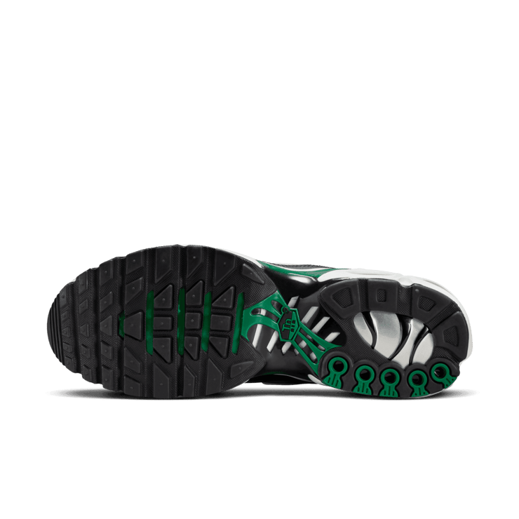 Nike Air Max Plus 'Black Malachite Gum' Angle 0