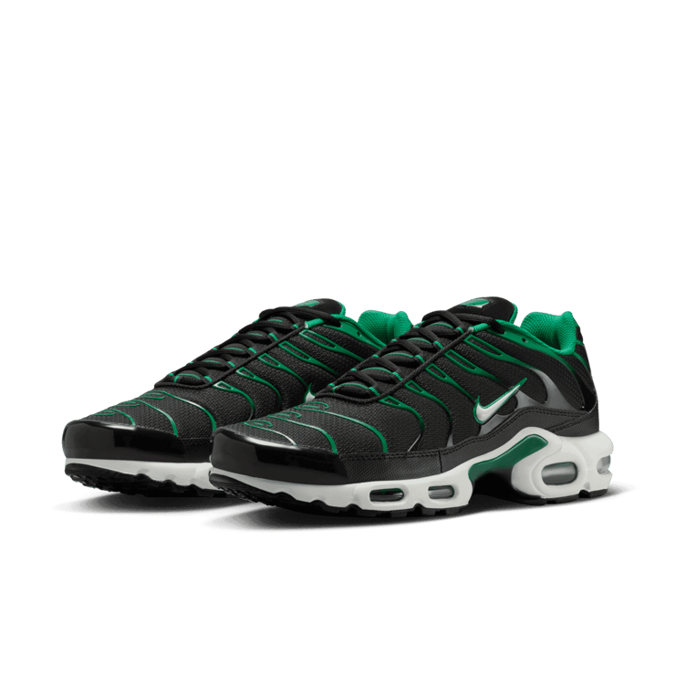 Nike Air Max Plus 'Black Malachite Gum' Angle 2