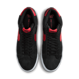 Nike SB Zoom Blazer Mid SB 'Bred' Angle 1